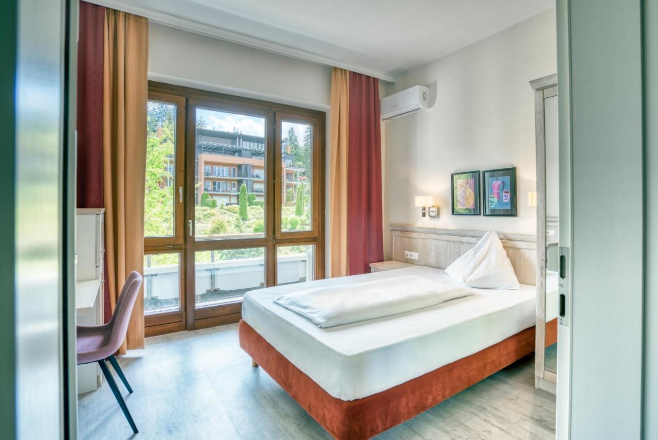 Hotel Parks Velden am Wörthersee Buitenkant foto